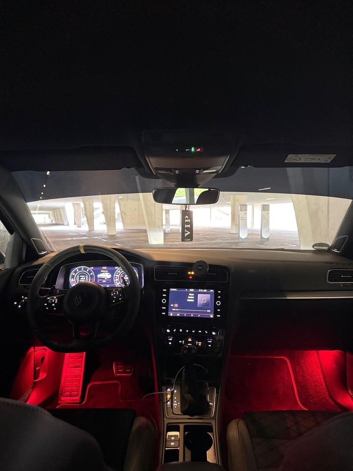 VW Golf 7 GTI Performance Baujahr 2019 — Performance Paket — Innenraum 1