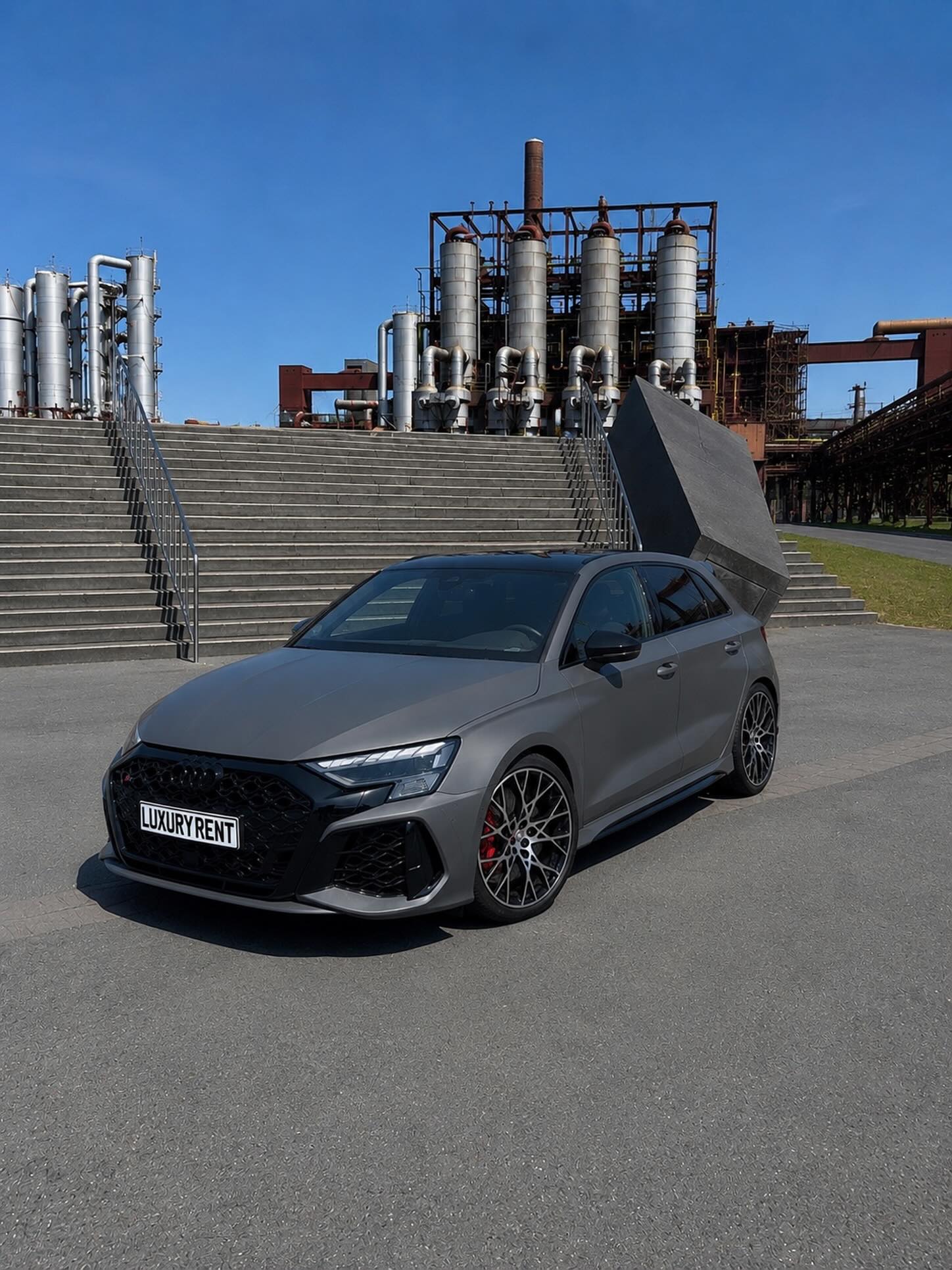 Audi RS3 Nardograu Facelift 2025 — Vollausstattung — Vorderansicht