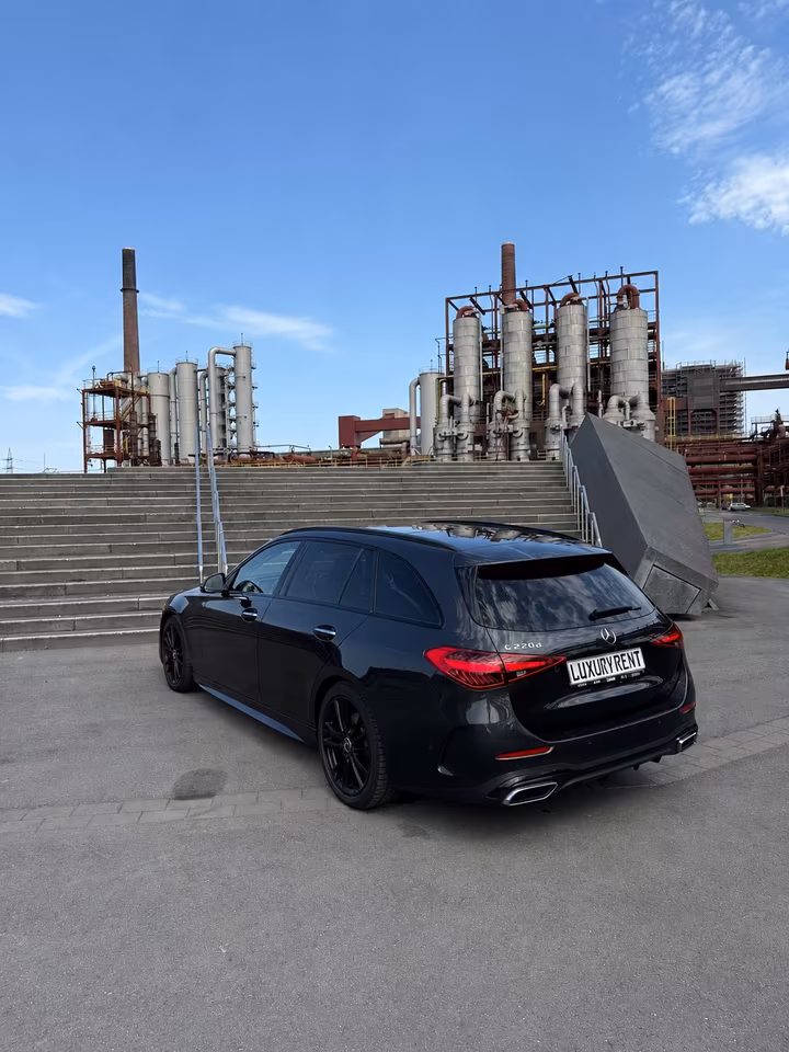 Mercedes C 220 d T-Modell AMG Line — Vollausstattung — Heckansicht