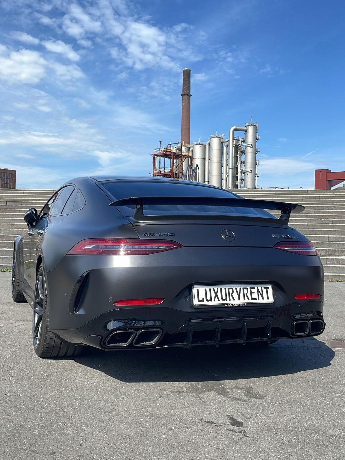 Mercedes-AMG GT 63 S 4-Türer Coupé 2025 — AMG Magno Black — Innenraum 2